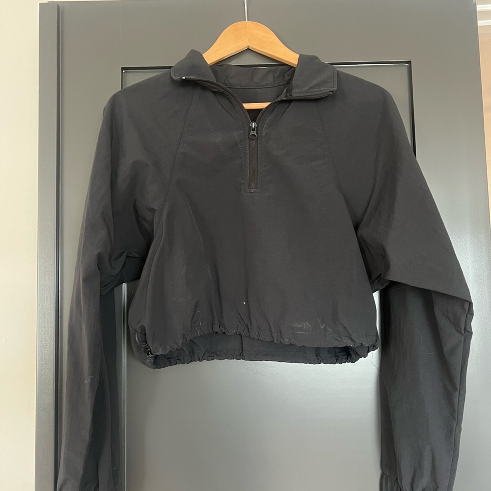 Alo Black Women's Cropped Jacket